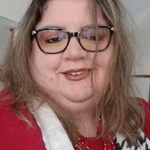 Meet your Posher, Lewanna